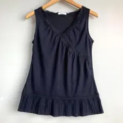 ノースリーブ　タンクトップ　黒　レース