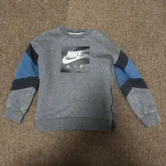 【未使用に近い】NIKE グレー スウェットトレーナー /キッズSサイズ