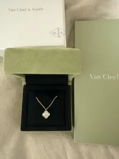 ヴァンクリーフ&アーペル ネックレス