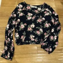 Abercrombie & Fitch 花柄 長袖 トップス Sサイズのサムネイル