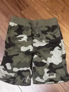 【新品】baby GAP 迷彩柄ハーフパンツ