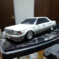 アオシマ 1/24 UZS131クラウン プラモデル完成品 - メルカリ