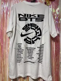 最終価格★NIKE BTS Tシャツ　ホワイト Lサイズのサムネイル