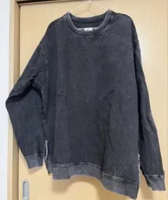 【ZARA】ダークグレー クルーネック デニム生地トレーナー サイドジッパー付きのサムネイル