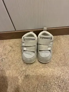 ASICS ベビーシューズ 13.5cm グレー