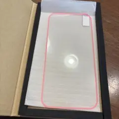 iPhone15 保護フィルム　縁ピンク