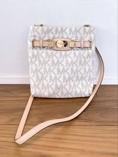 【美品】マイケルコース ショルダーバッグ ホワイト