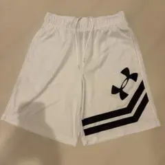 UNDER ARMOUR ハーフパンツ ホワイト 着用少ない