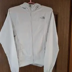 THE NORTH FACE ホワイトウィンドブレーカー