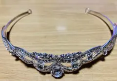 シルバーカラー⭐️ウェディングティアラ