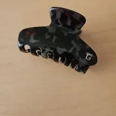 ハート型チェック柄ヘアクリップ - メルカリ