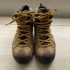 Item thumbnail for item ec98172a-e246-4b7f-8bc8-d0812183d8ce