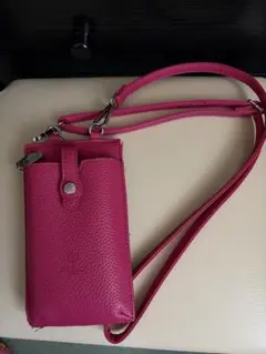 ディーケリー　スマホショルダーバック　本日1/27限定　最終価格