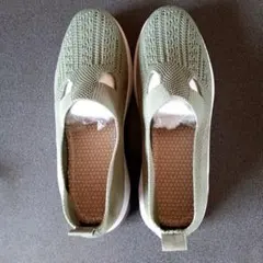 オリーブグリーン メッシュ スリッポン