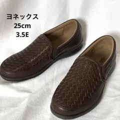 ☆美品☆ヨネックス　パワークッション　ブラウン　コンフォートシューズ