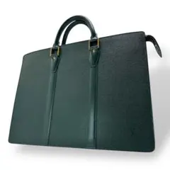 Item thumbnail for item b51deee4-2832-4827-b4c8-1965d7f5e0c1