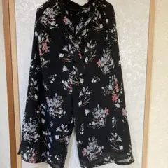 花柄 ブラック キュロットパンツ M