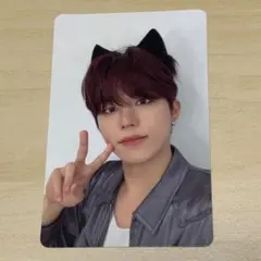 TREASURE ジョンウ　8,000円トレカ