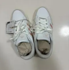 adidas アディダス　スニーカー　新品23.5cm