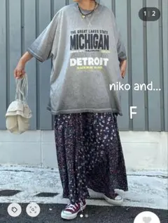 niko and...　新品フェードロゴチュニックTシャツ　チャコール　F