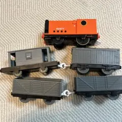 プラレール　トーマス　ラスティーと貨車セット