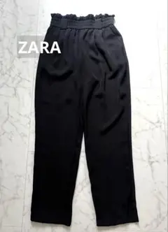 ⚘ ZARA ブラックパンツ　xs