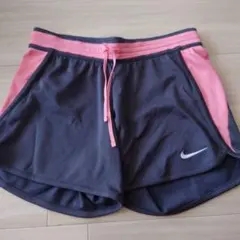 NIKE DRI-FIT ショートパンツ Sサイズ