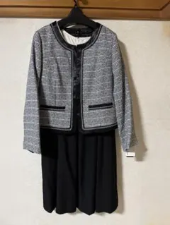 size15号 ツイードジャケットとレースワンピースセット