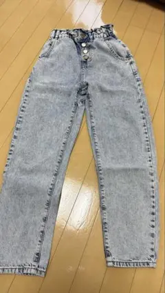 ZARA ライトブルーデニム ボタンフライ