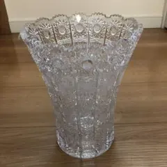 ボヘミアングラス　ボヘミアフラワーベース　花瓶　インテリア