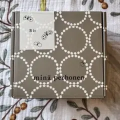 ミナペルホネン サンキューベリーバッジ　タンバリン wolf&flower ミナペルホネン サンキューベリーバッジ タンバリン wolf&flower