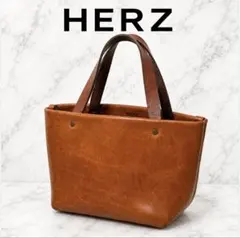 HERZ ヘルツ フツウトート キャメル XSサイズ ハンドバック レザーのサムネイル