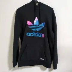アディダス カラフルロゴ ブラックパーカー希少カラー