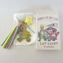 ディズニーストア トイストーリー シークレットストラップ