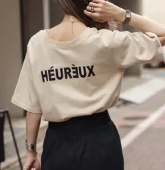 ボンジュールサガン　前後2WAYロゴTシャツ　ベージュ　○のサムネイル