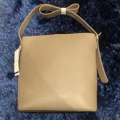 ショルダーバッグ