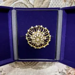 ゴールド アンティーク ヴィンテージ 花形ブローチ