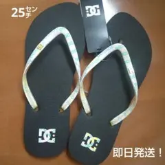 【新品】DC Shoes ビーチサンダル25cm 黒×白柄のサムネイル