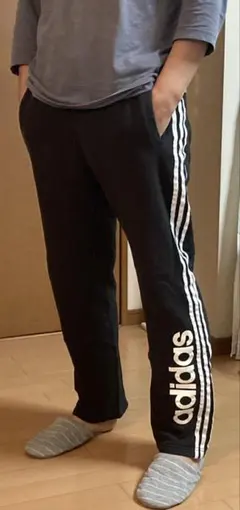adidas ブラック メンズスウェットパンツ