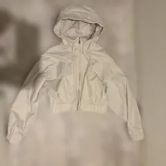 ZARA フード付きホワイトクロップドジャケット