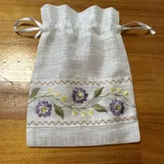花柄刺繍のリネン風巾着袋