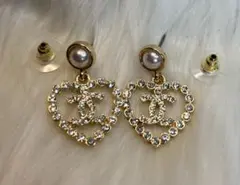 CCハート型ゴールドピアス クリスタル　ノベルティ