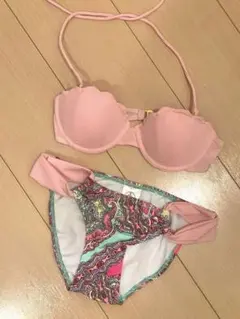 ピンクペイズリー柄ビキニ