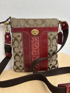 コーチ ショルダーバッグ 斜め掛け キャンバス レザー レッド系 シグネチャー