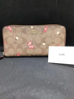 2026年最新】蝶 COACHの人気アイテム - メルカリ