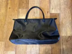 黒いナイロン製トートバッグ 旅行バッグ 軽量 大容量