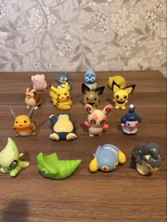 d*2様 【平成レトロ】ポケモン ケース入りミニフィギュア 11体セット