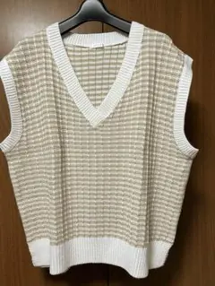 GLACIER Vネック　ニット　ベスト　レディース
