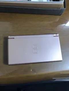 美品　ニンテンドーDS Lite ピンク 本体