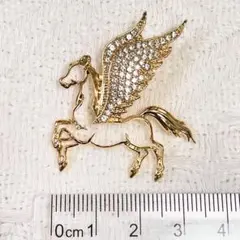 馬 ウマ ペガサス ゴールド ラインストーン ブローチ ピンブローチ